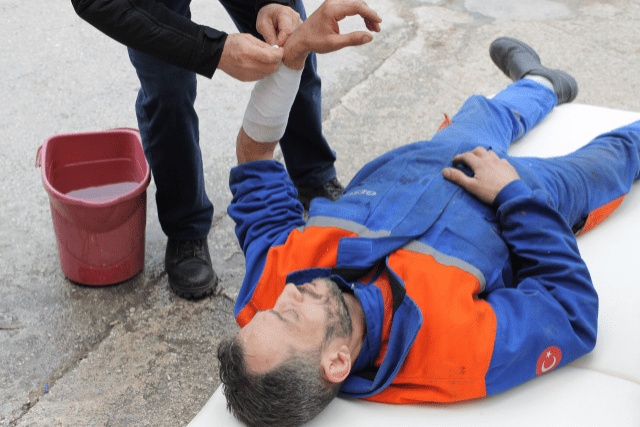 first-aid-at-work-refresher-course